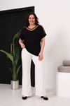 SİYAH YAKA DANTELLİ TAŞLI BLUZ